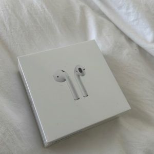 NWT 2nd gen AirPods